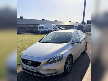 Used Volvo V40 2014 for sale - 78324651: Photo