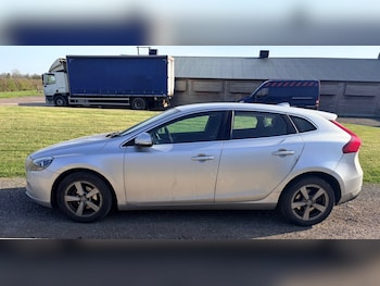 Used Volvo V40 2014 for sale - 78324651: Photo