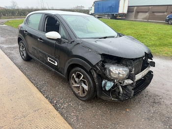 2021 (21) - 1.2 PureTech Shine 5dr / SPARES OR REPAIRS / EXPORT /