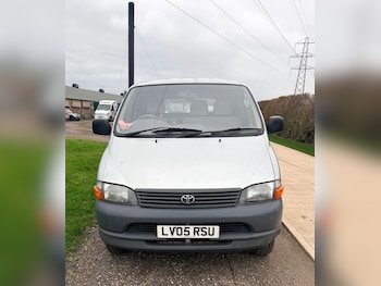 Used Toyota HiAce 2005 for sale - 77681564: Photo