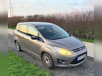 2012 (12) - 2.0 TDCi Titanium 5dr / SPARES OR REPAIRS /