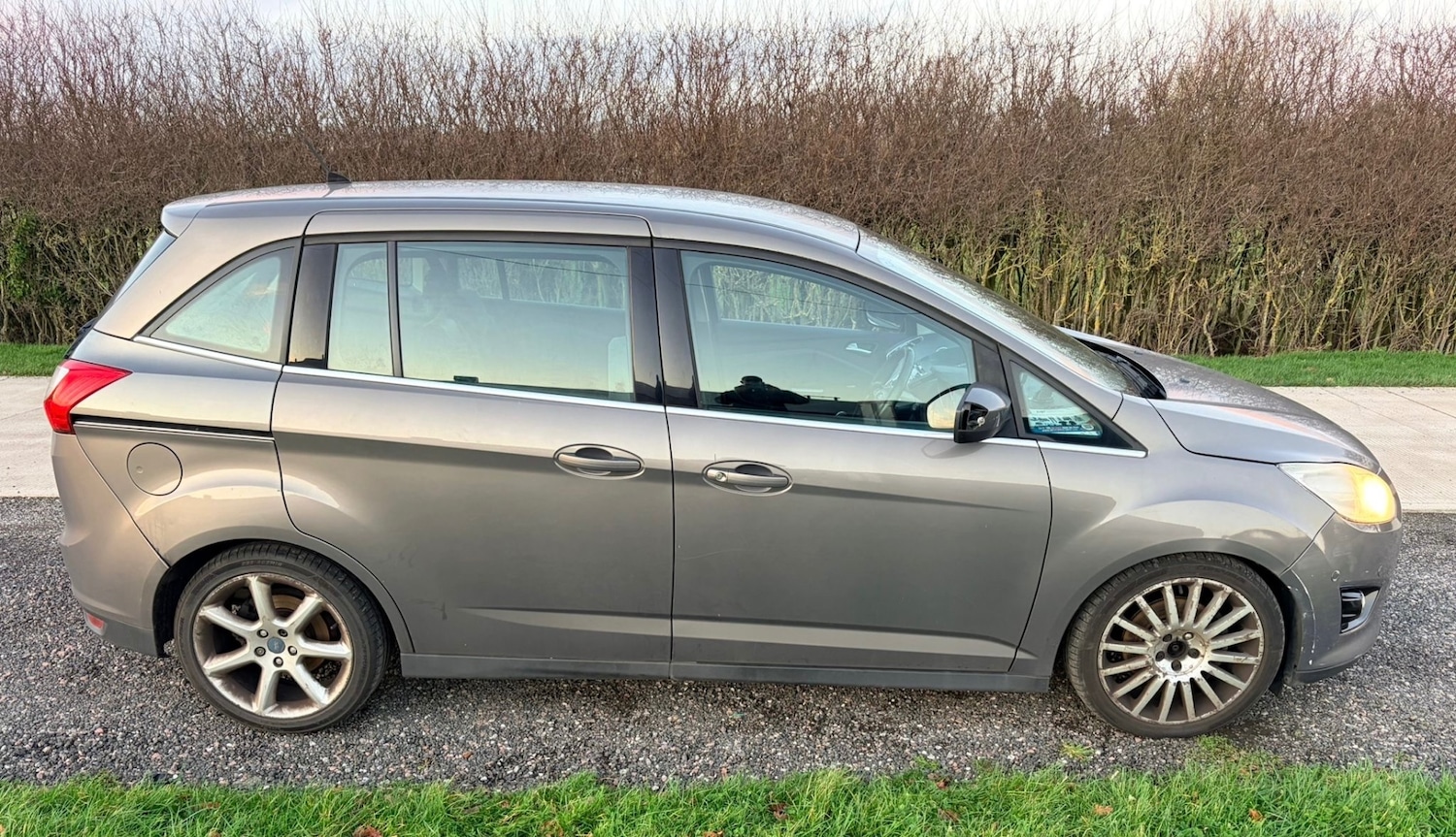 Used Ford Grand C-Max 2012 for sale - 76897156: Photo 3