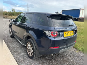 Used Land Rover Discovery Sport 2017 for sale - 75779516: Photo