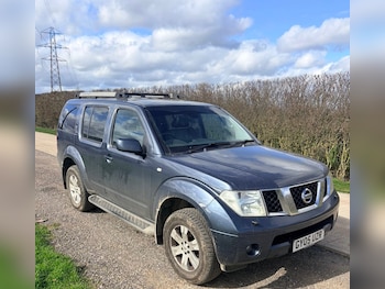 2005 (05) - 2.5 dCi T-SPEC 5dr / SPARES OR REPAIRS / EXPORT /