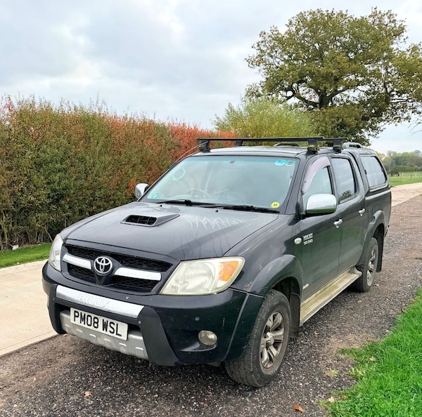 Used Toyota Hilux 2008 for sale - 76285976: Photo 2