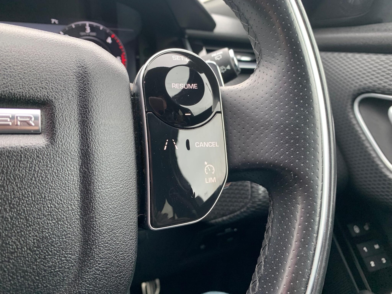 Used Land Rover Range Rover Velar 2018 for sale - 78008697: Photo 19