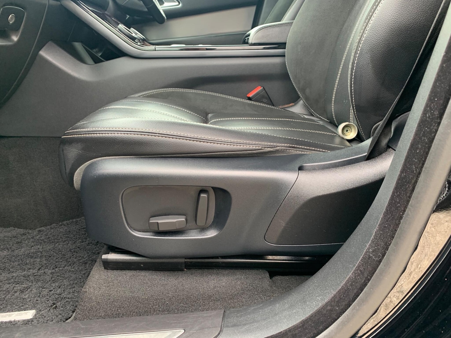 Used Land Rover Range Rover Velar 2018 for sale - 78008697: Photo 27