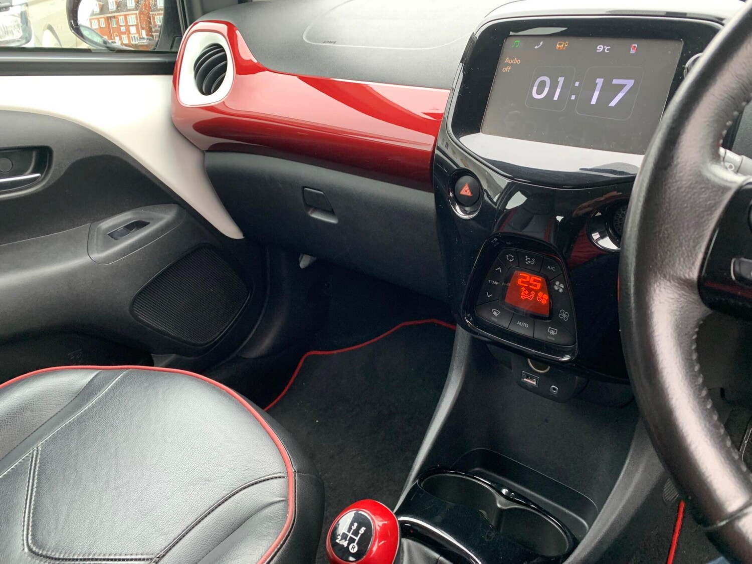 Used Toyota AYGO 2017 for sale - 78008661: Photo 20