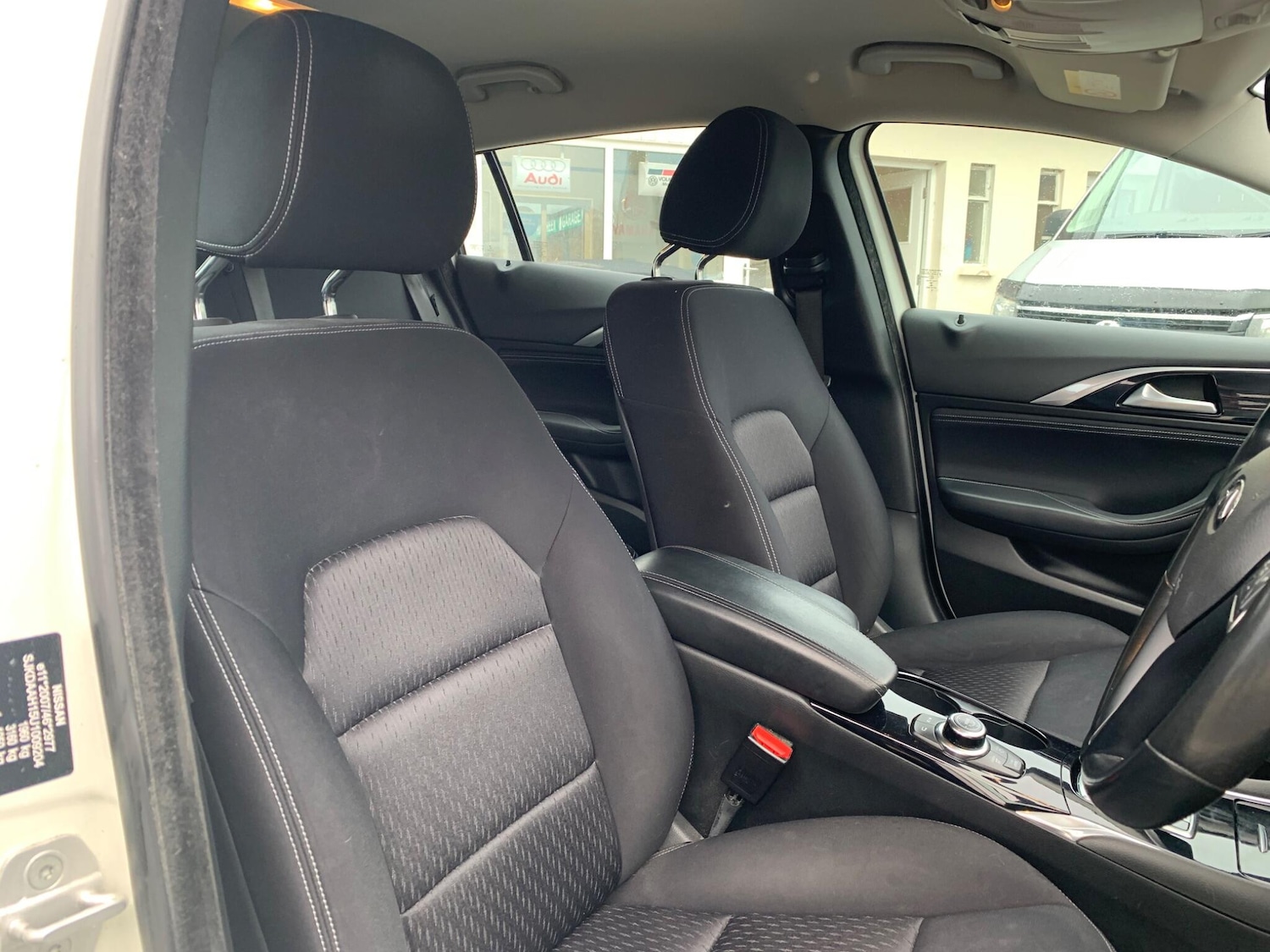 Used Infiniti Q30 for sale - 78035088: Photo 10