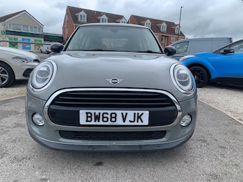 Used MINI Hatch 2019 for sale - 78810002: Photo