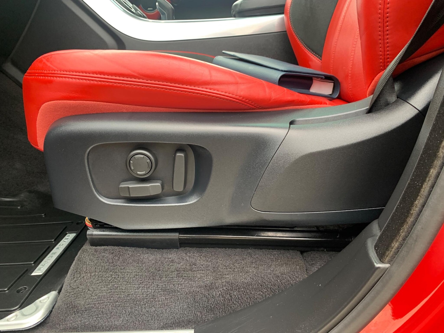 Used Land Rover Range Rover Sport 2018 for sale - 78008666: Photo 32