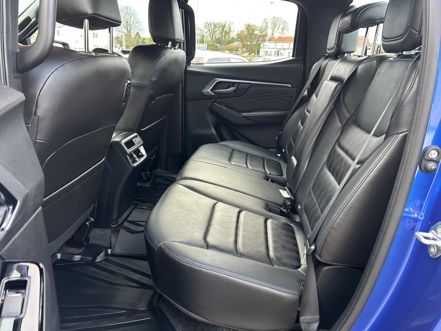 Used Isuzu D-Max 2025 for sale - 78008667: Photo 18