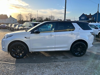 Land Rover Discovery Sport feature image