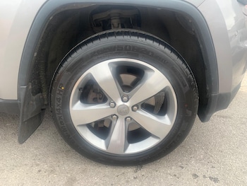 Used Jeep Grand Cherokee 2017 for sale - 79374645: Photo