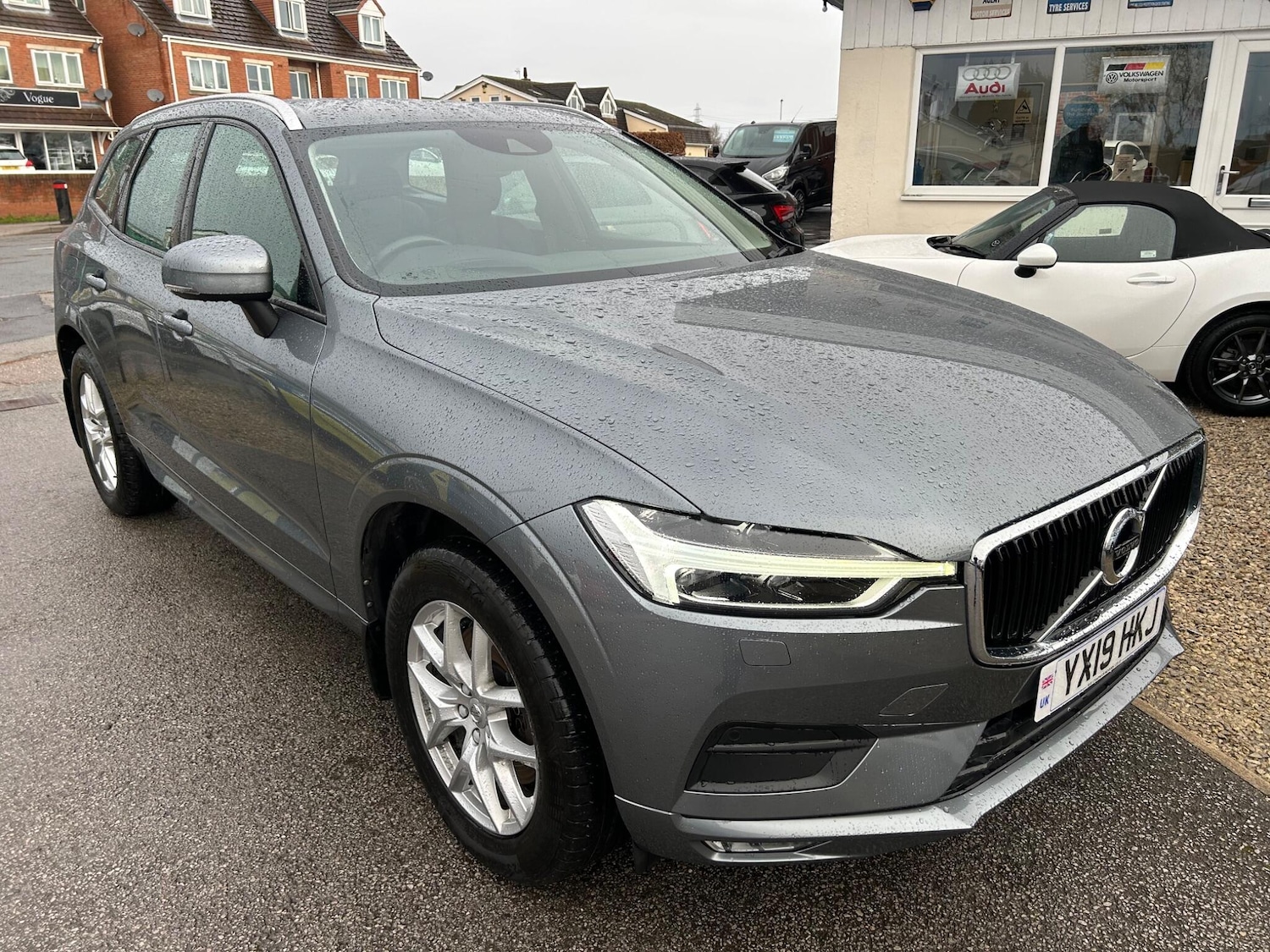 Used Volvo XC60 2019 for sale - 78008692: Photo 2