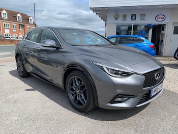 Used Infiniti Q30 2016 for sale - 78947165: Photo