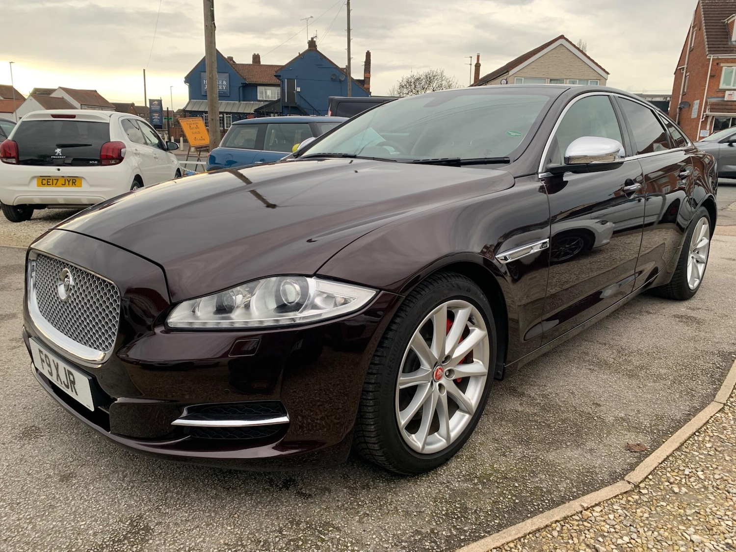 Used Jaguar XJ 2009 for sale - 78008695: Photo 4