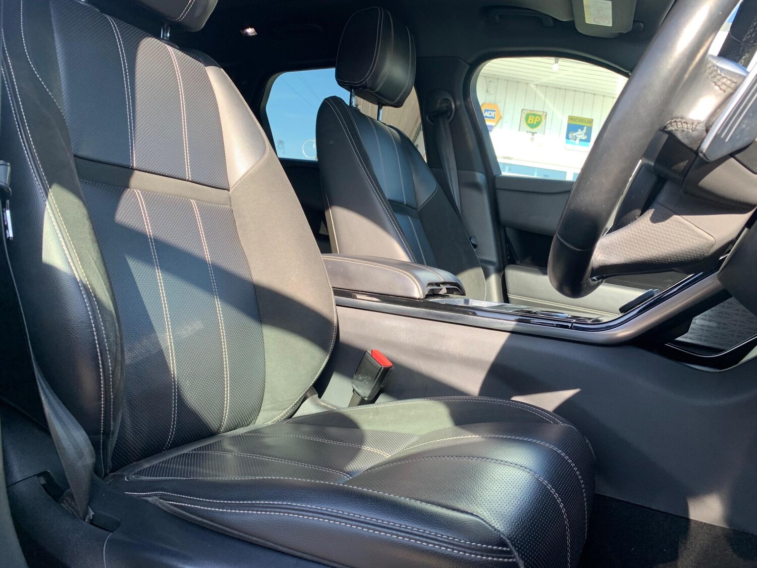 Used Land Rover Range Rover Velar 2018 for sale - 78008676: Photo 17