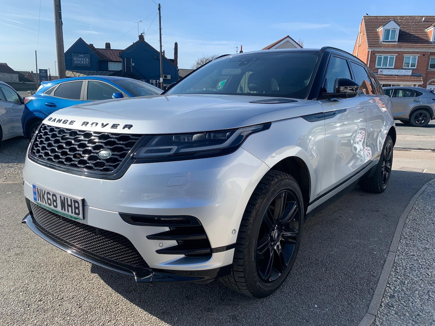 Used Land Rover Range Rover Velar 2018 for sale - 78008676: Photo 4