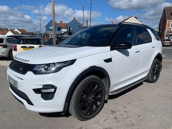 Used Land Rover Discovery Sport 2017 for sale - 78601177: Photo