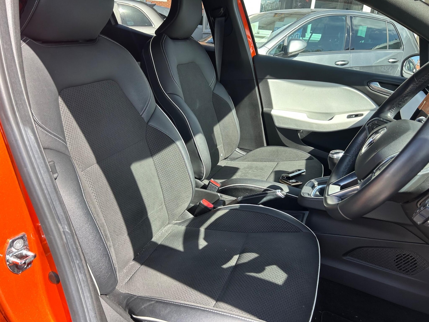 Used Renault Clio for sale - 78203817: Photo 15