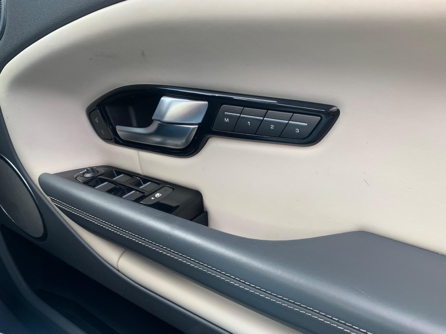 Used Land Rover Range Rover Evoque 2016 for sale - 78085716: Photo 22