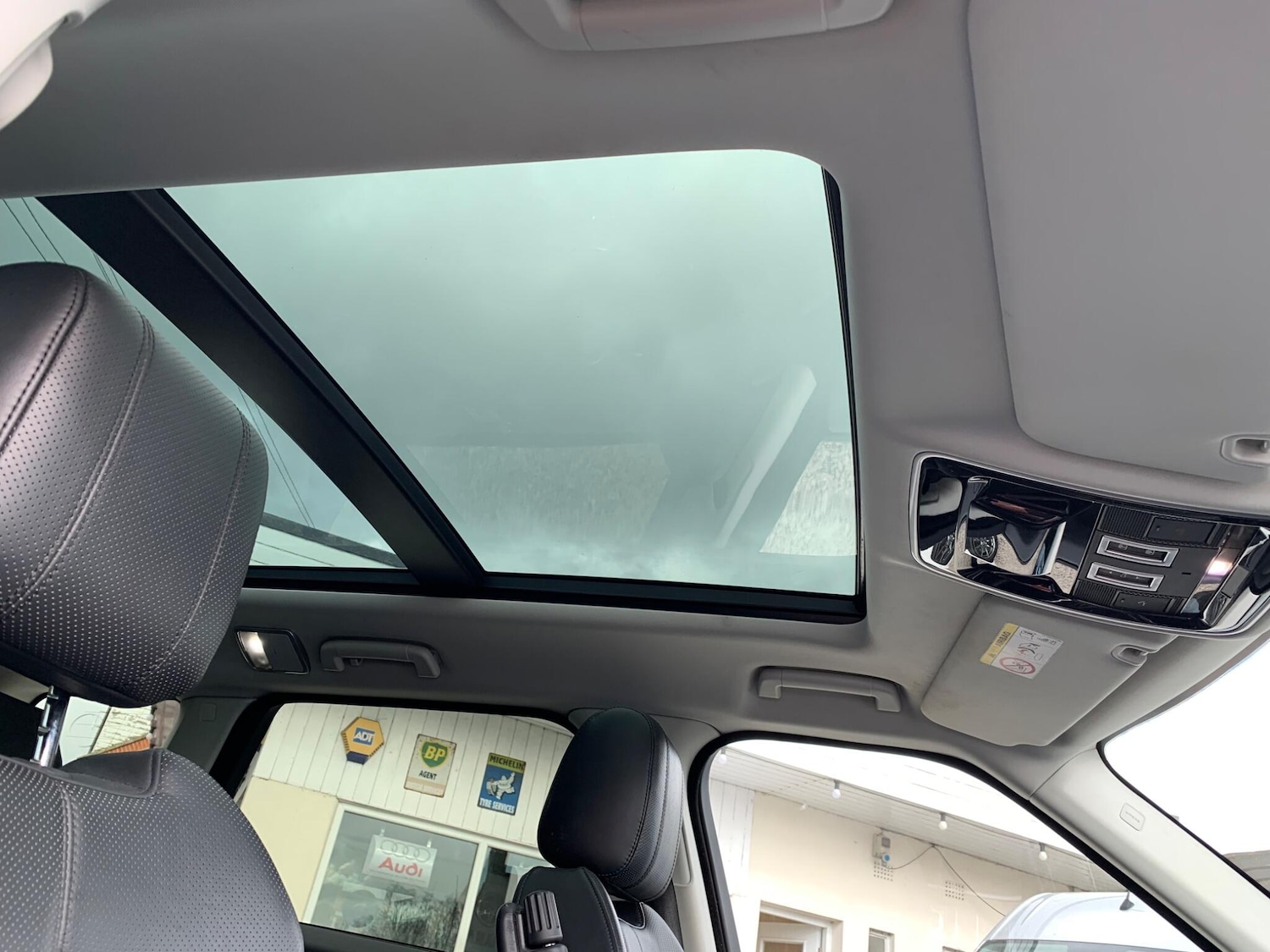 Used Jaguar E-Pace 2019 for sale - 78008660: Photo 12