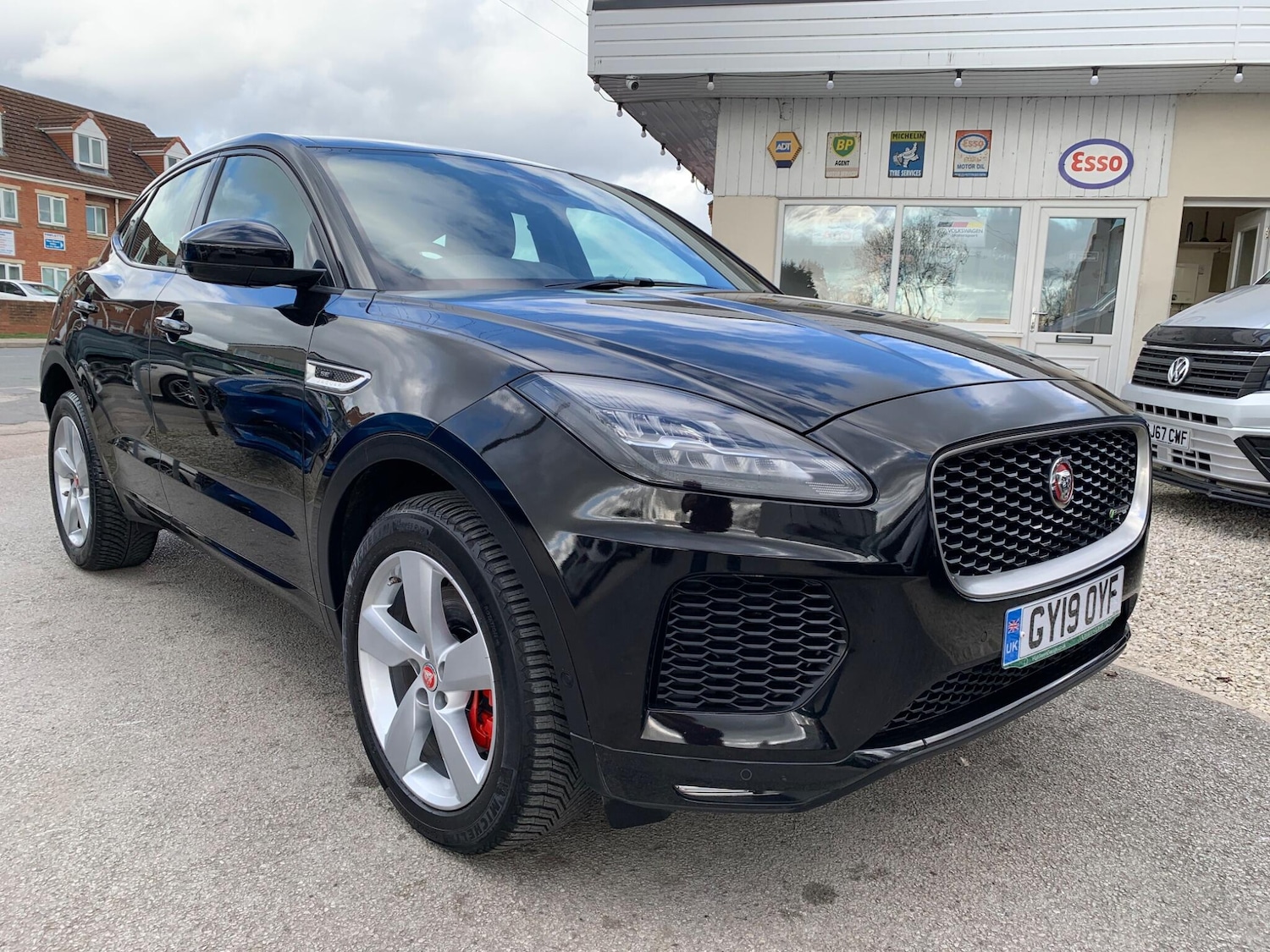 Used Jaguar E-Pace 2019 for sale - 78008660: Photo 2
