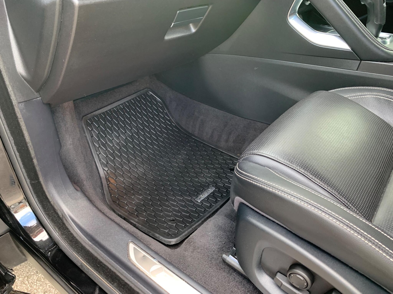 Used Jaguar E-Pace 2019 for sale - 78008660: Photo 25