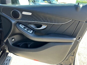 Used Mercedes-Benz GLC 2018 for sale - 78361571: Photo