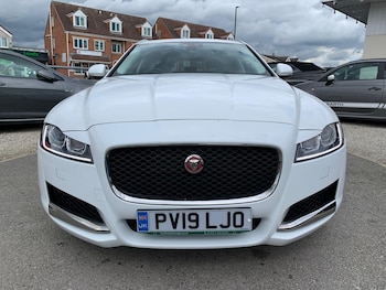 Used Jaguar XF 2019 for sale - 78261055: Photo
