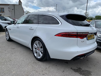 Used Jaguar XF 2019 for sale - 78261055: Photo