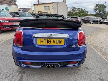 Used MINI Convertible 2018 for sale - 79698768: Photo