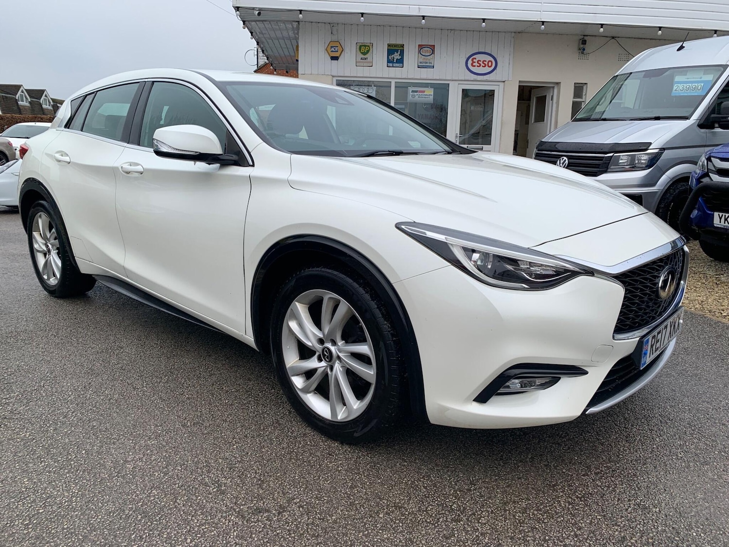 Used Infiniti Q30 2017 for sale - 78008659: Photo 1