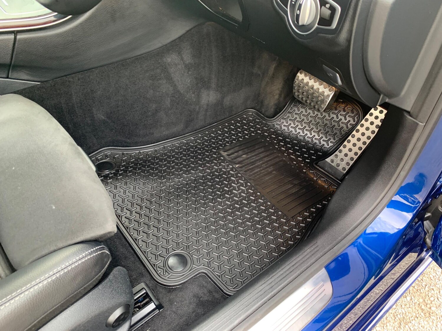 Used Mercedes-Benz C Class 2019 for sale - 78008689: Photo 14