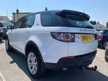 Used Land Rover Discovery Sport 2017 for sale - 79168807: Photo