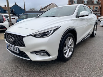 Used Infiniti Q30 2017 for sale - 78528868: Photo