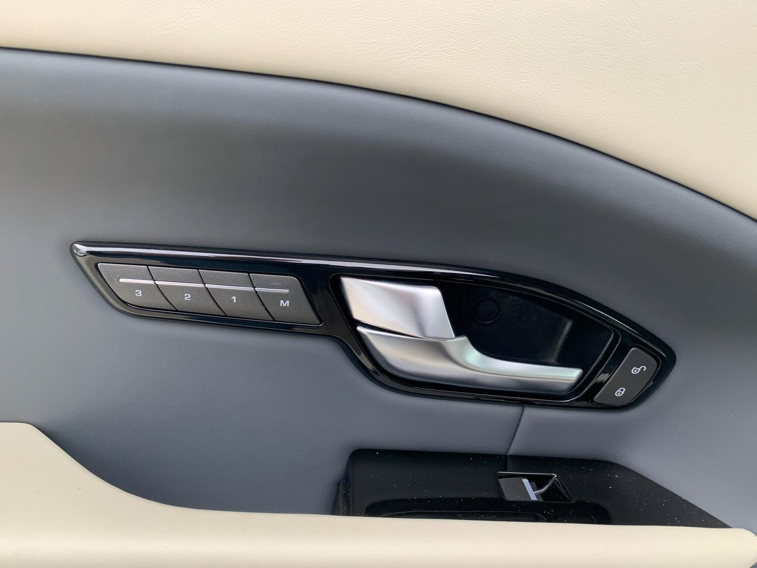 Used Land Rover Range Rover Evoque 2015 for sale - 78008684: Photo 13