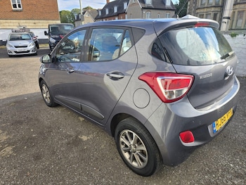 Used Hyundai i10 2016 for sale - 79554355: Photo
