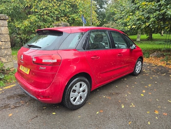 Used Citroen C4 Picasso 2014 for sale - 76022604: Photo 4