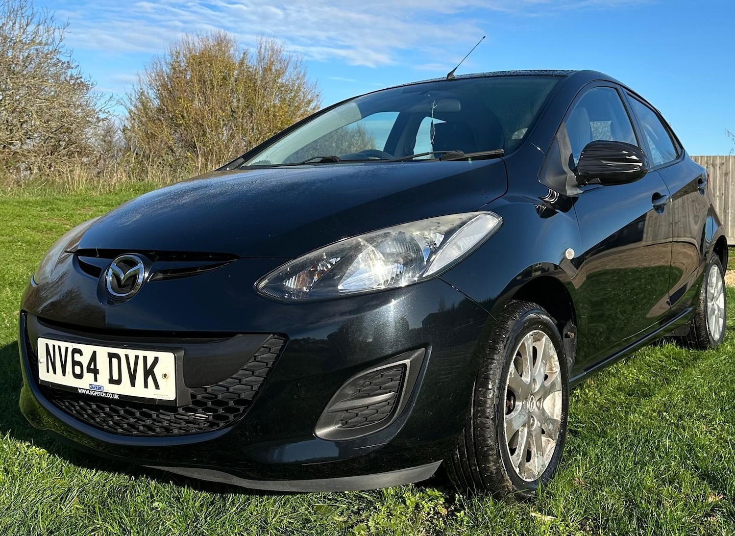 Used Mazda Mazda2 2014 for sale - 76666058: Photo 1