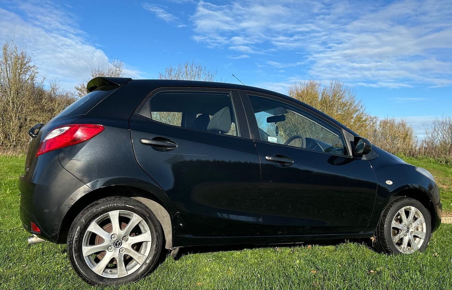 Used Mazda Mazda2 2014 for sale - 76666058: Photo 4