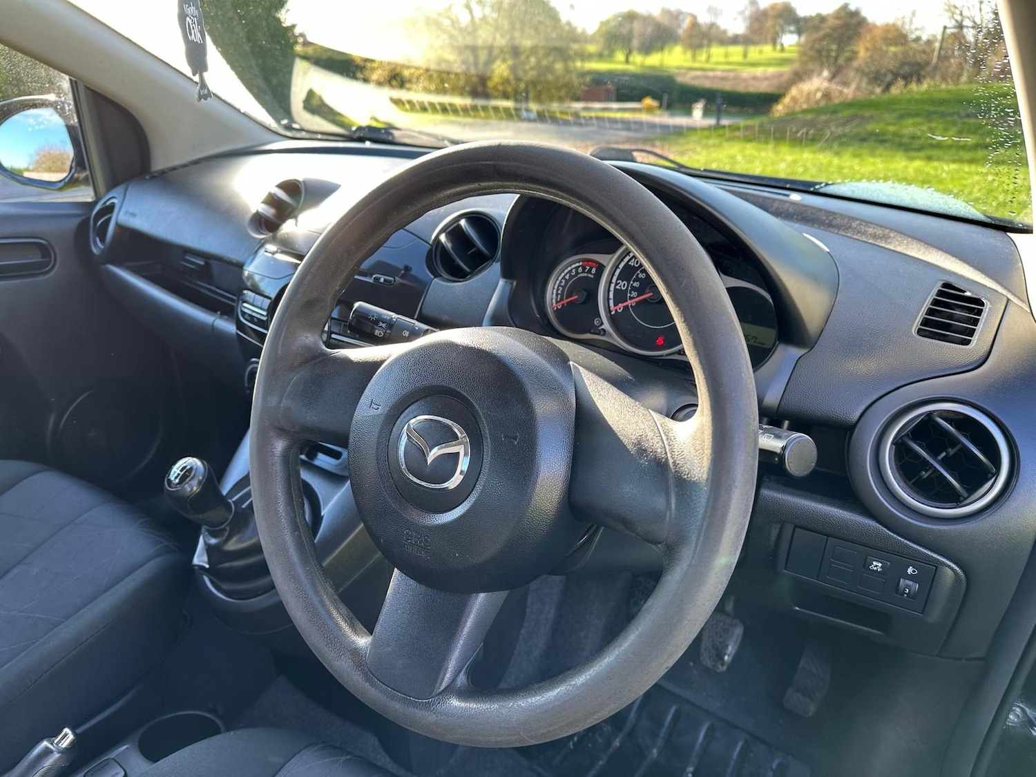 Used Mazda Mazda2 2014 for sale - 76666058: Photo 7