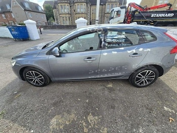 Used Volvo V40 2016 for sale - 79275392: Photo