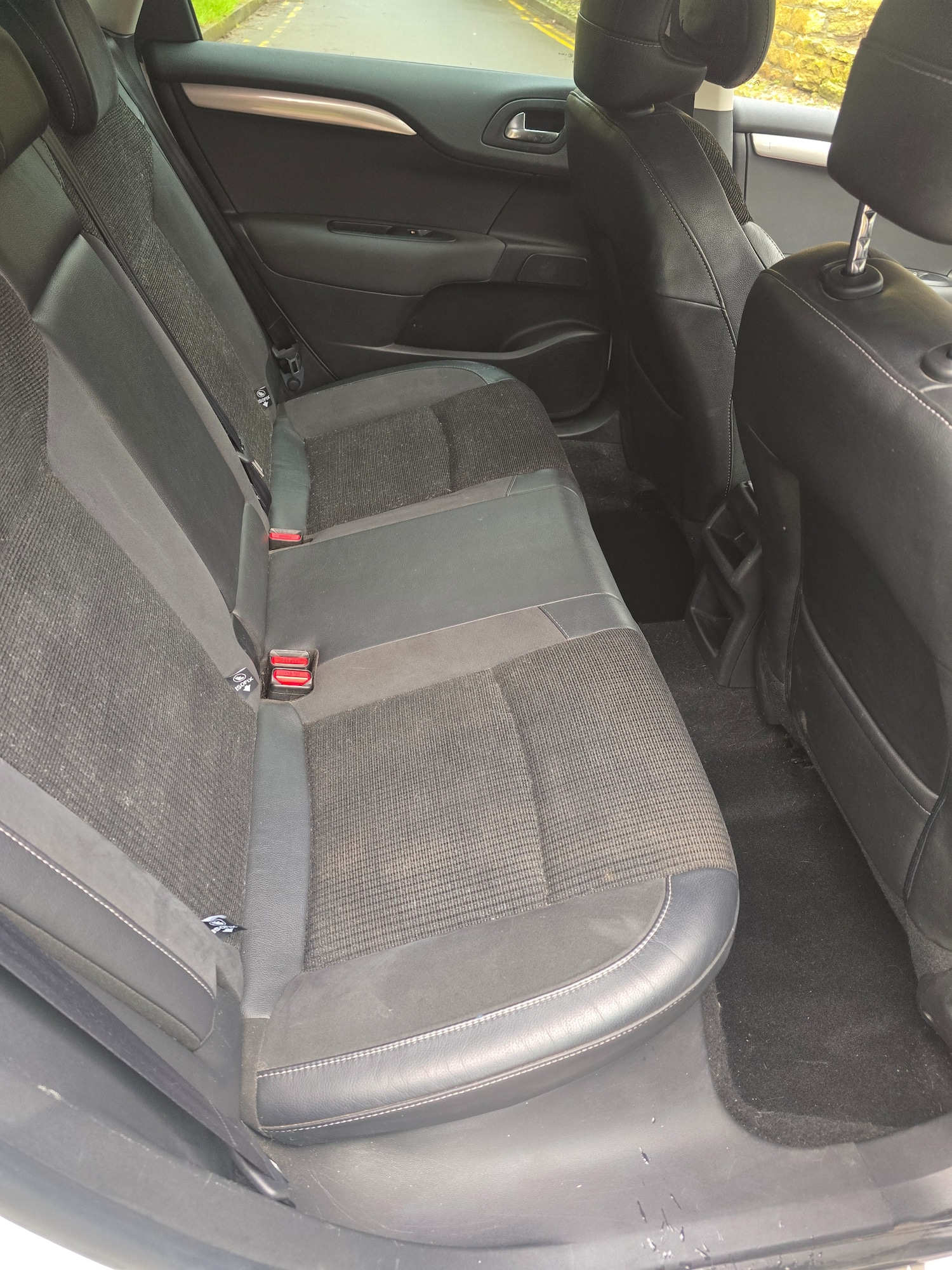 Used Citroen C4 2011 for sale - 76271590: Photo 8