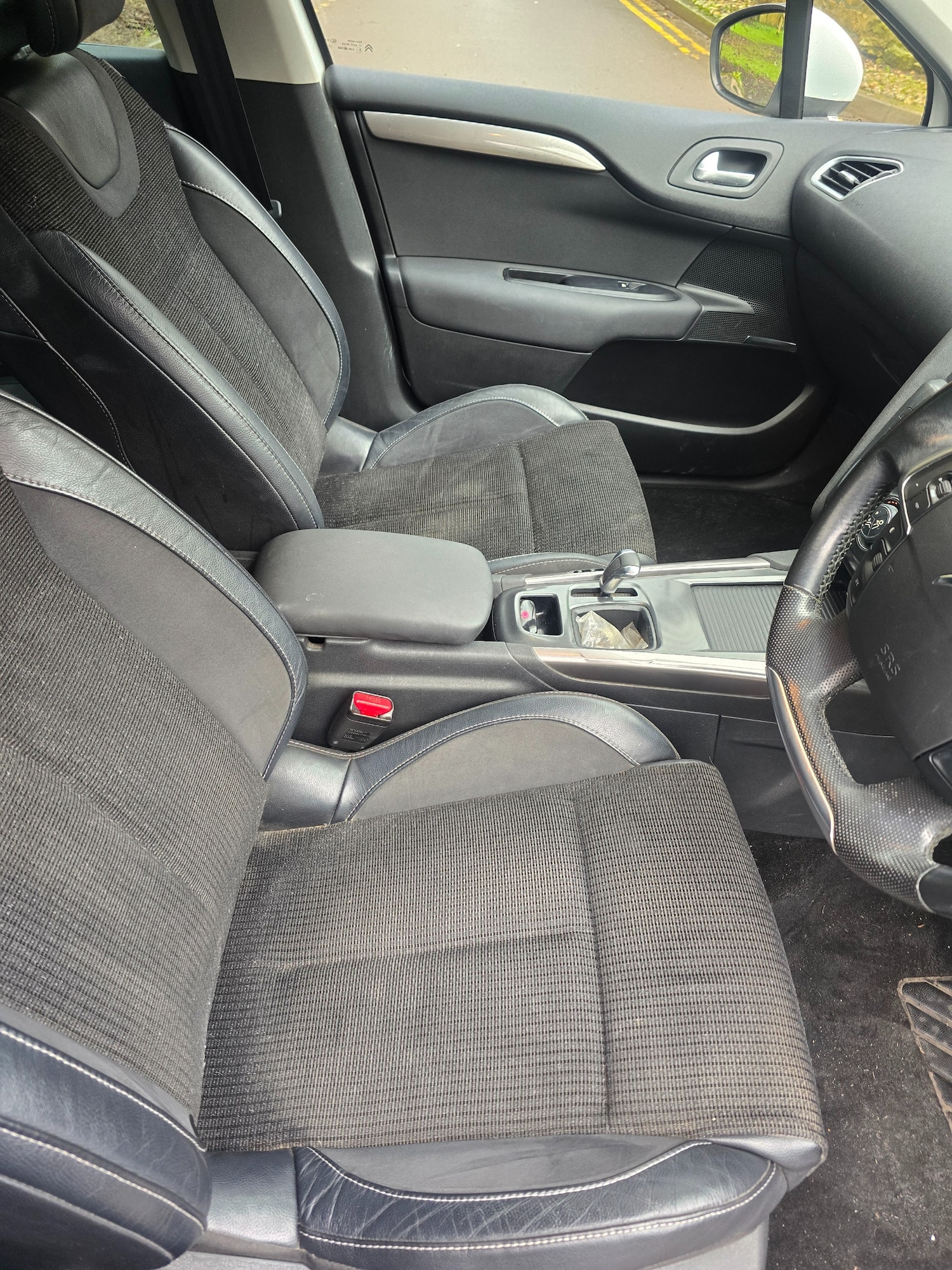 Used Citroen C4 2011 for sale - 76271590: Photo 9