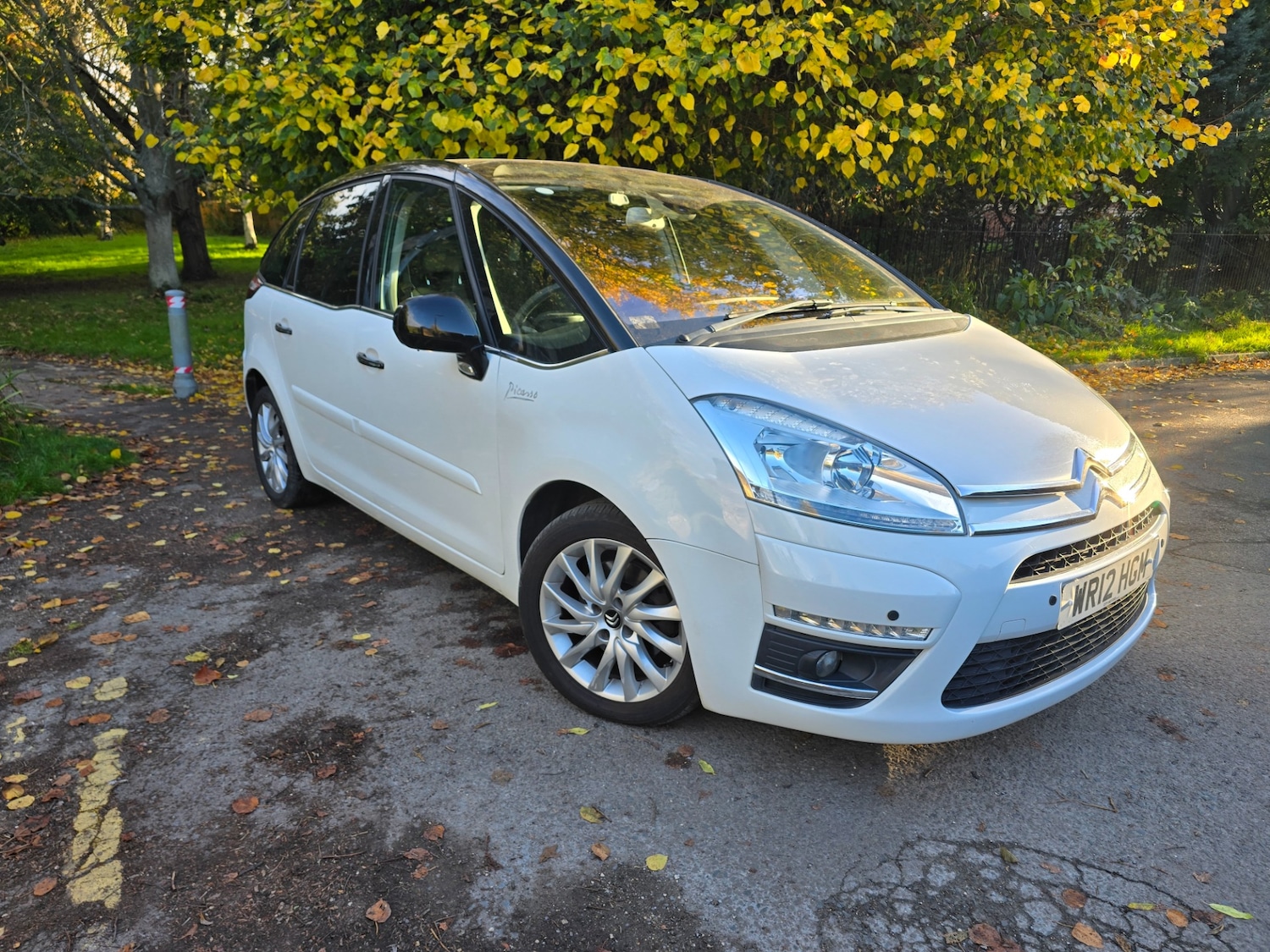 Used Citroen C4 Picasso 2012 for sale - 76297264: Photo 1