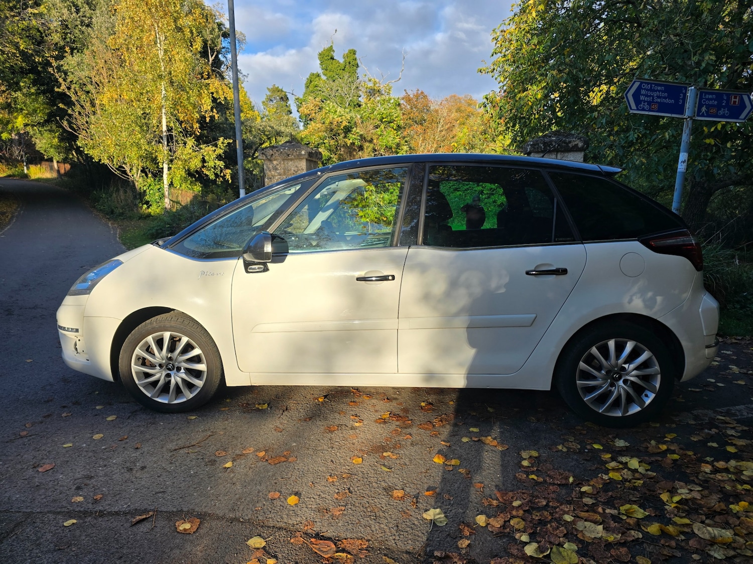 Used Citroen C4 Picasso 2012 for sale - 76297264: Photo 5