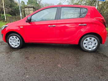 Used Hyundai i20 2013 for sale - 76271592: Photo