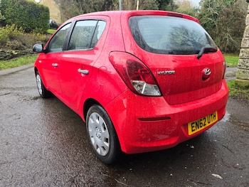 Used Hyundai i20 2013 for sale - 76271592: Photo